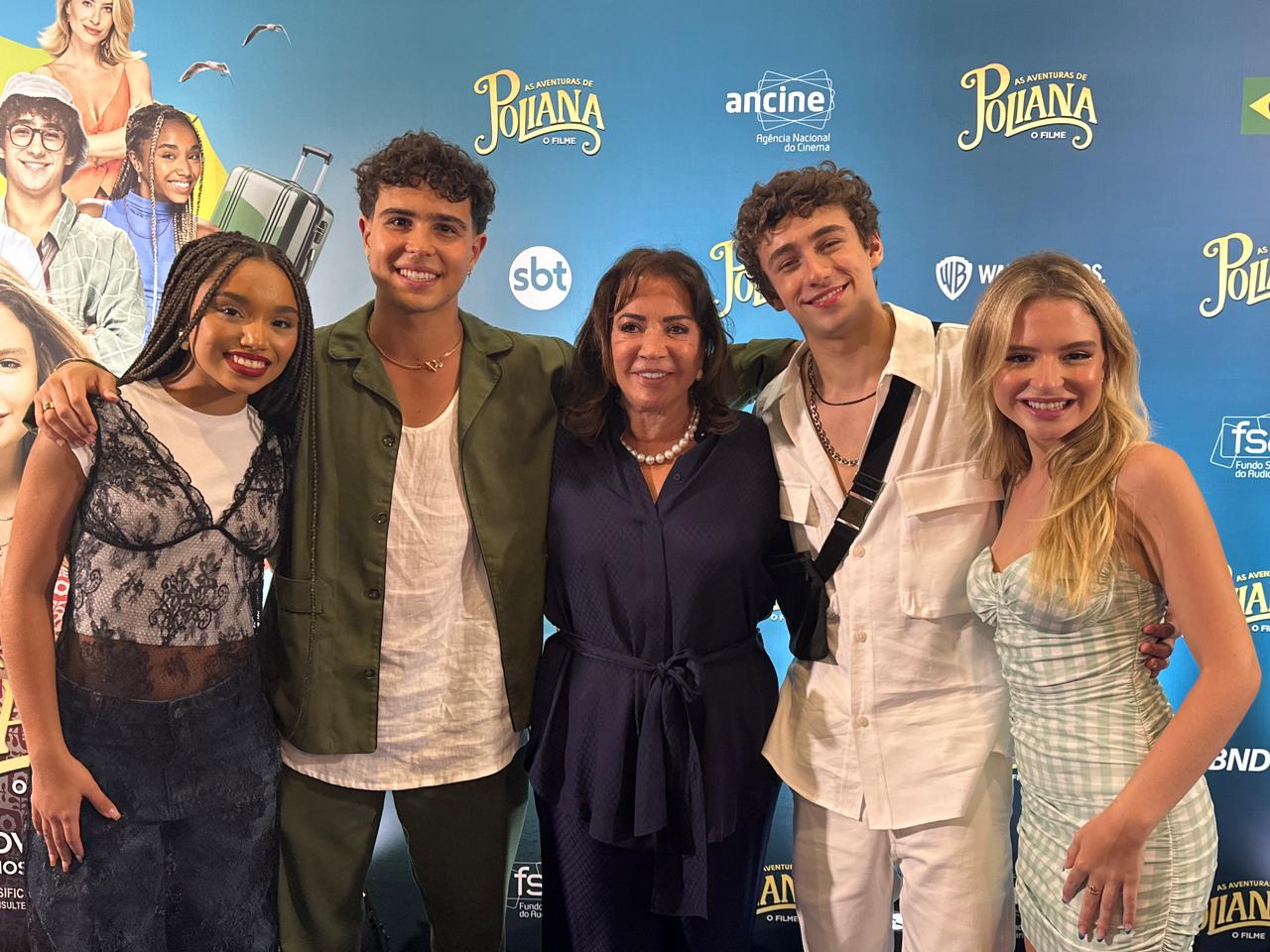 Iris Abravanel ao lado do elenco do filme/ Iris Abravanel reunida com os atores da novela “A Infância de Romeu e Julieta”/ Sophia Valverde, Igor Jansen/ Patricia Abravanel/ Enzo Krieger/ Duda Pimenta