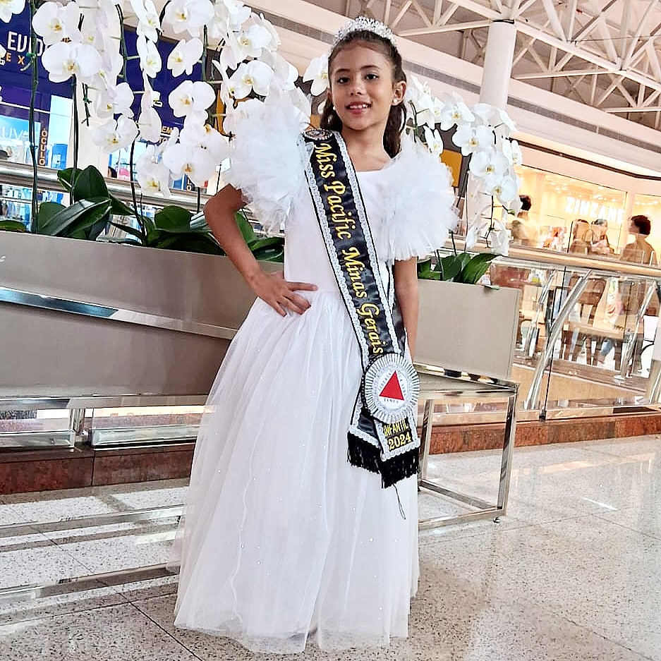 Maria Vitória Lopes no Desfile Noivas Especiais. Confira!
