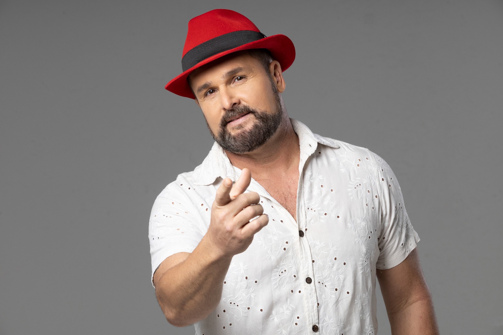 LEO ESTAKAZERO ABRE TEMPORADA DOS “ENSAIOS DE SÃO JOÃO