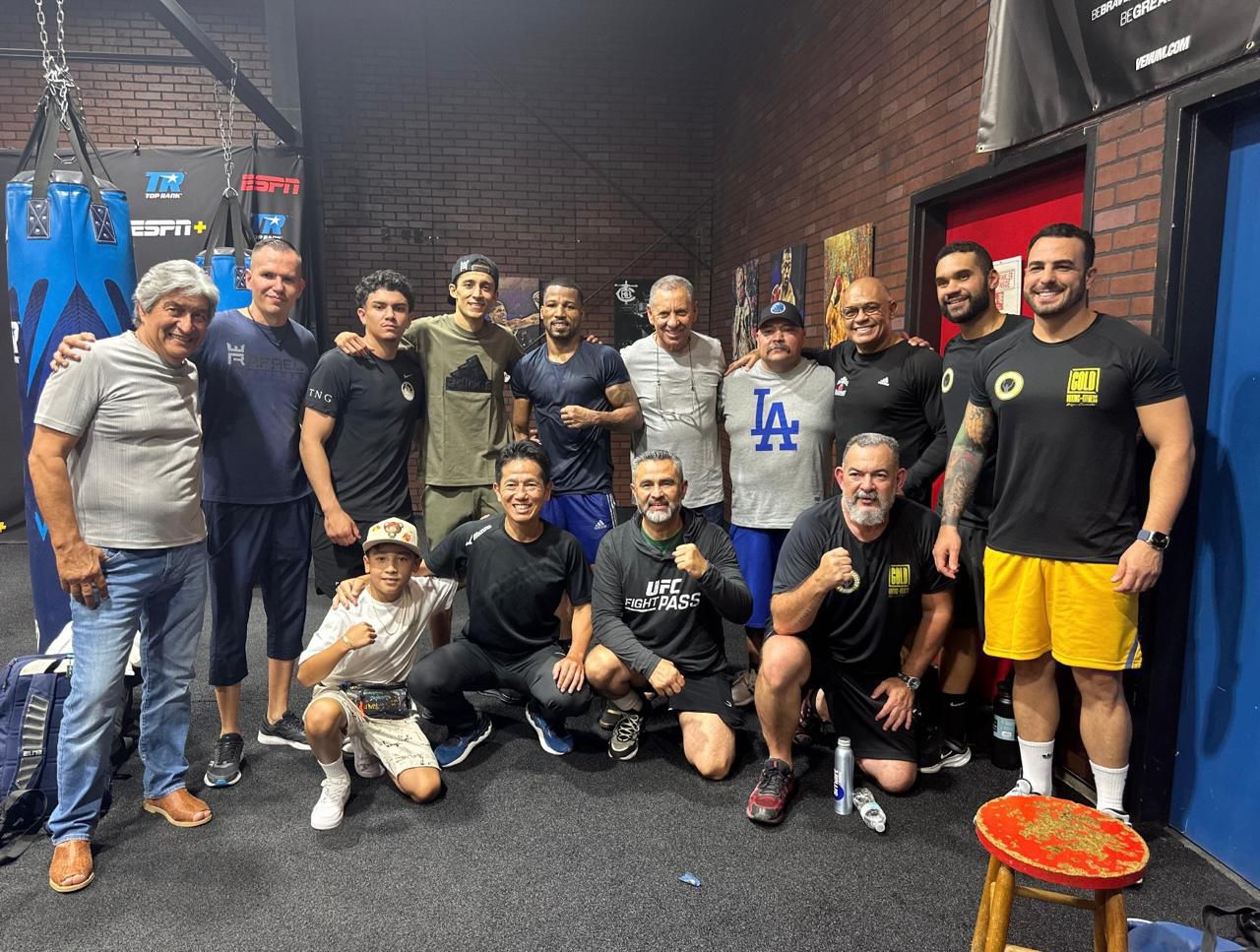 Robson Conceição encerra com sucesso o training camp em Las Vegas e se prepara para a luta pelo título mundial em Newark
