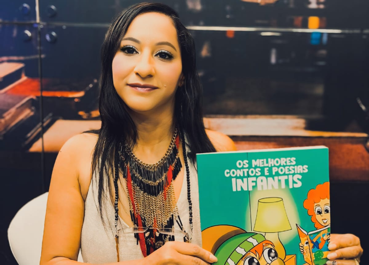 Zenaide dos Santos SA na Coletânea Internacional ‘As 50 Melhores Histórias Infantis'” presente na 27ª Edição da Bienal de São Paulo 2024