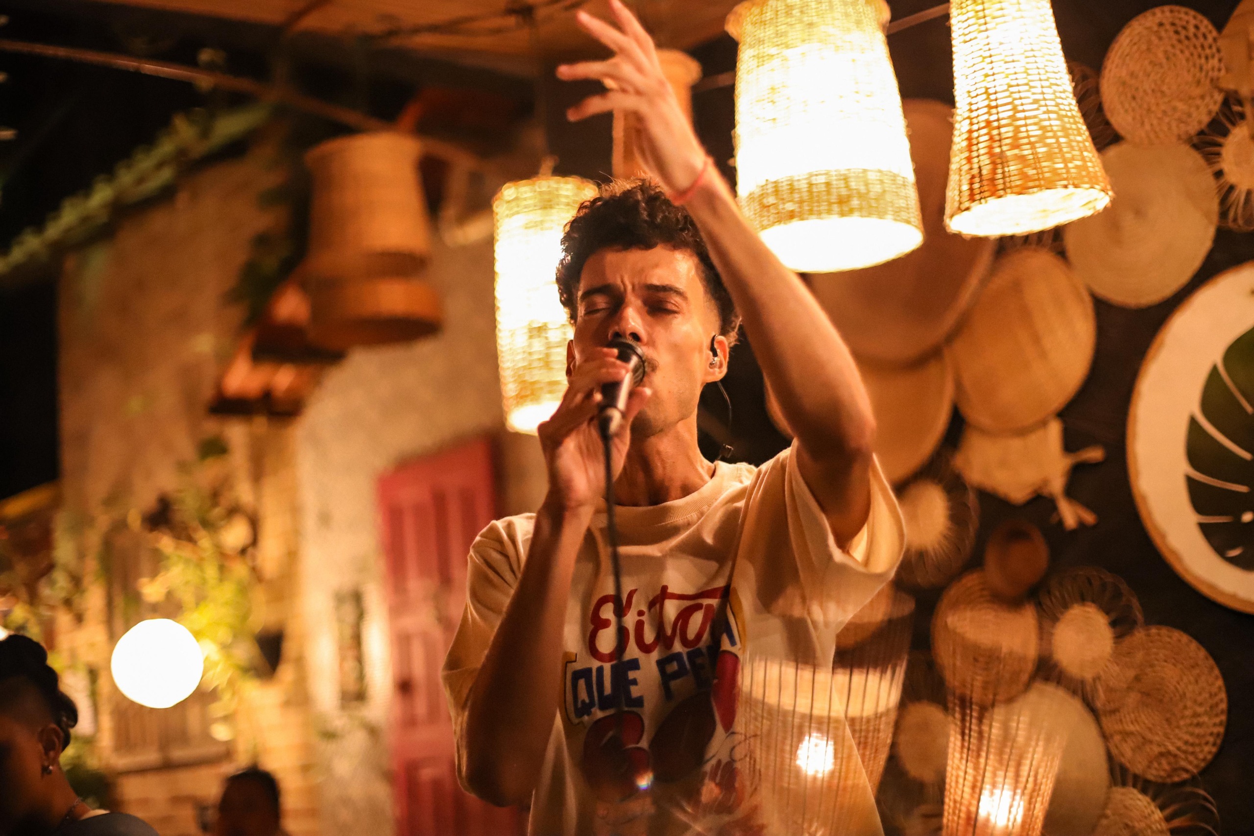 Gratuito: Jalmy canta Carlinhos Brown nesta sexta (2) no Teatro Sesc Casa do Comércio