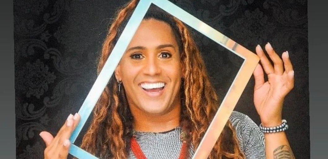 Bruno Ceuta      lança audiovisual,      “O Samba da Minha Casa” com show intimista em  Salvador