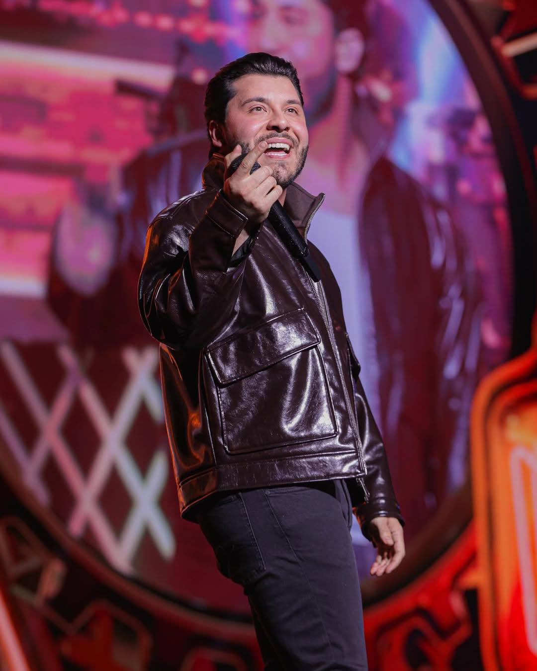 Ao vivão de Murilo Huﬀ toma conta de Goiânia e bate recorde de público da pecuária de Goiânia de 2025