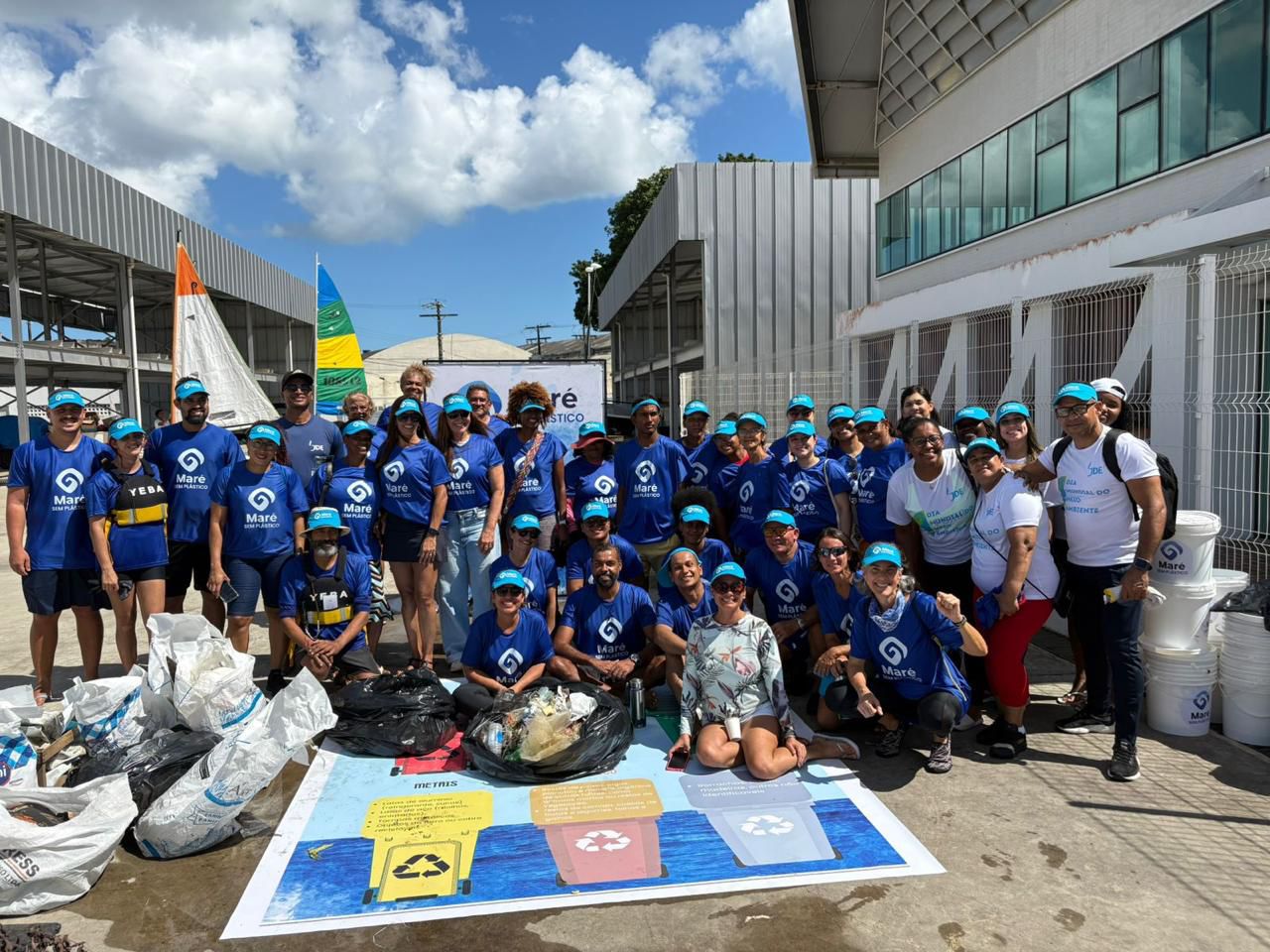 Projeto Maré Sem Plástico retira cerca de 150 quilos de plástico do mar na Ribeira