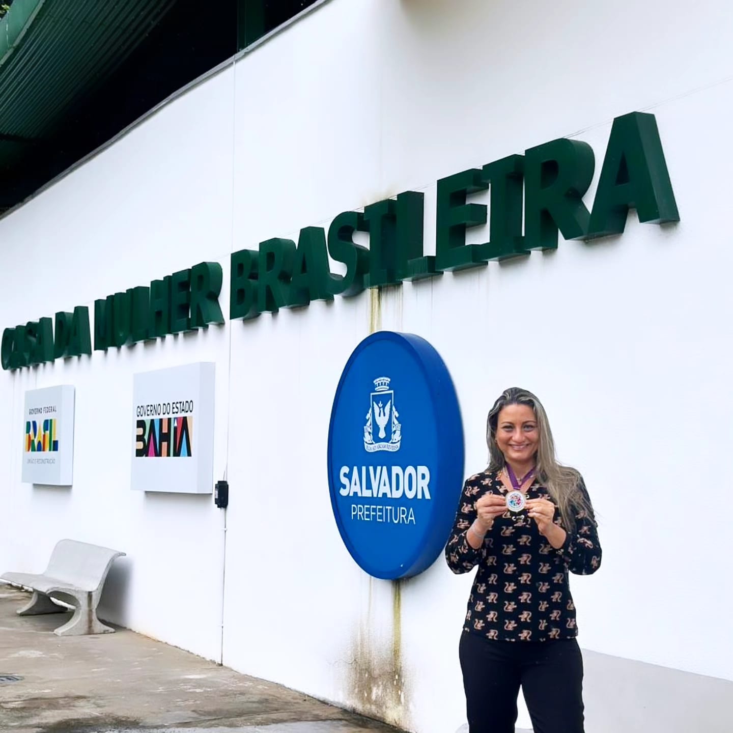 Luzia Moraes recebeu a Medalha “Mulher que Faz a Diferença na Comunidade e na Sociedade”. Confira!