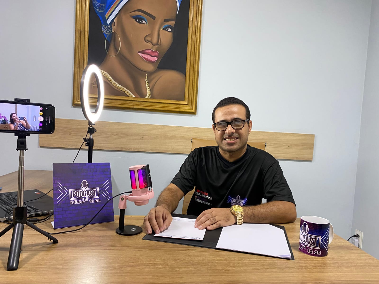 “Edinhotaon em Itaguaí: A Voz da Comunidade Local”