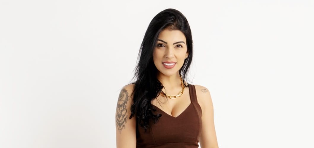 Juliana Saggi firma contrato com grande escritório de gestão artística e projeta carreira nacional e internacional