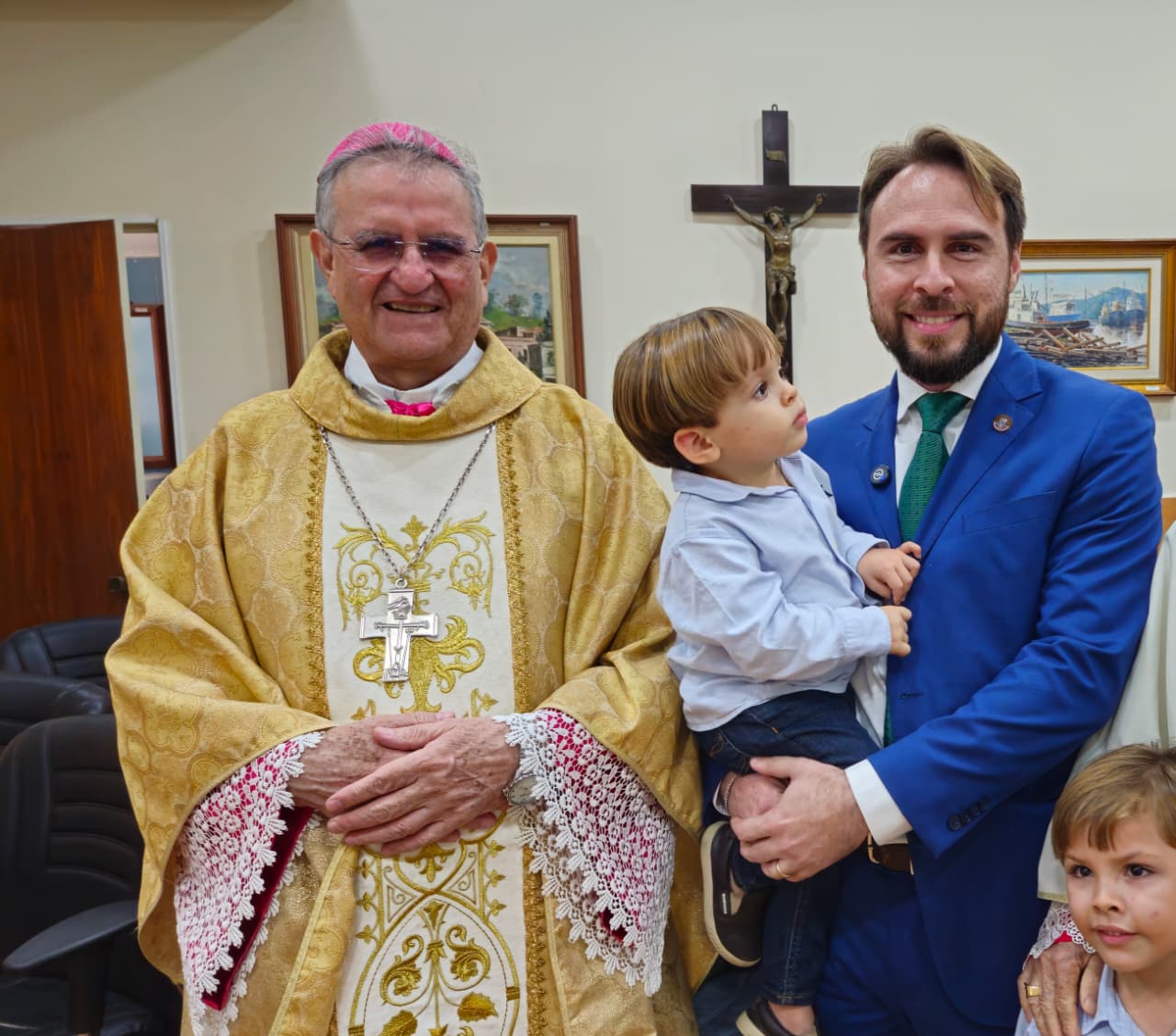 Câmara de Niterói concede título de Cidadão Niteroiense ao bispo auxiliar Dom Geraldo de Paula Souza