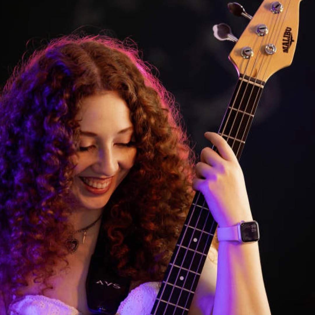 Bea Duarte celebra nova fase artística em show especial no dia 05 de dezembro