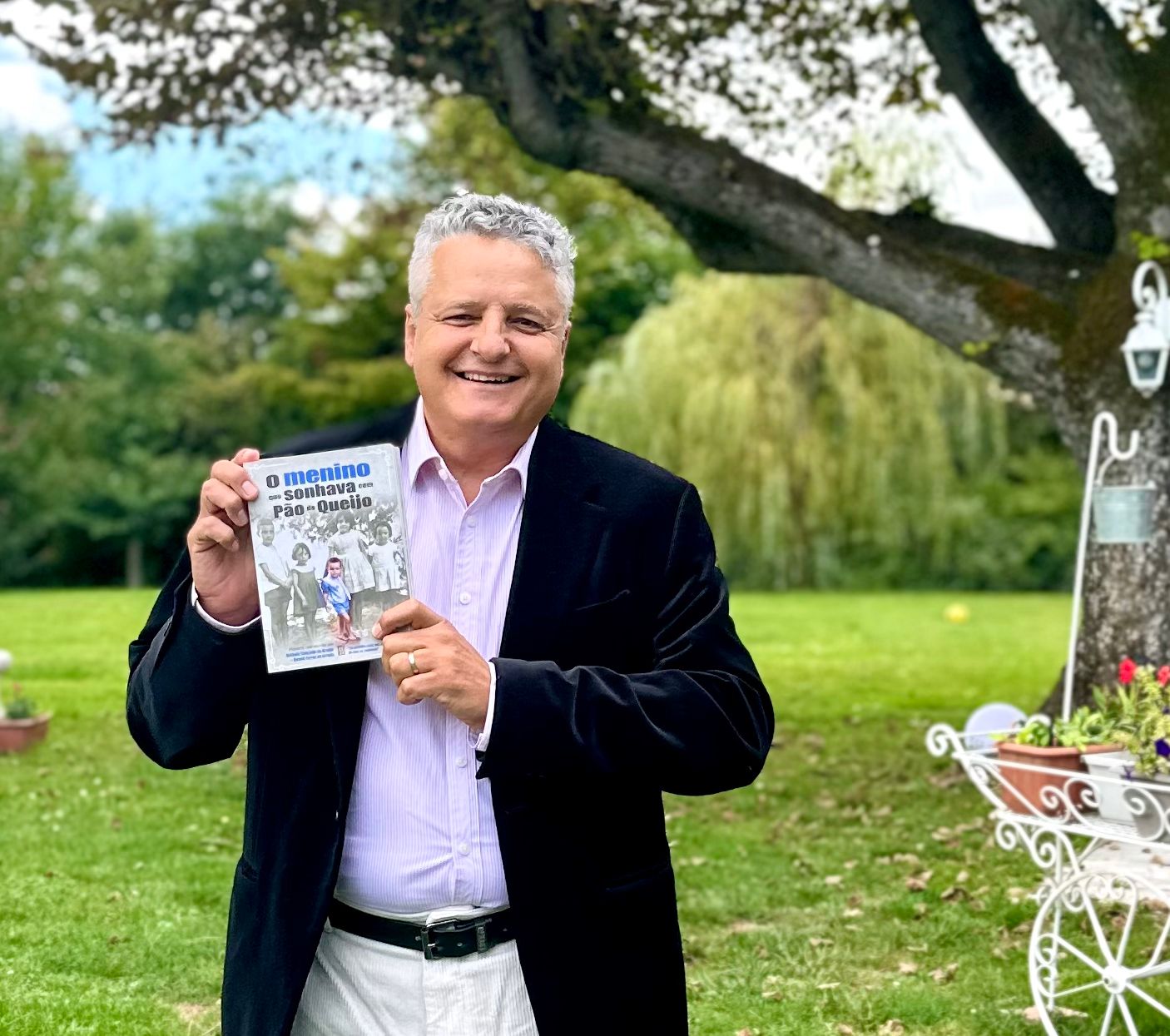 Livro: “O menino que sonhava com pão de queijo”