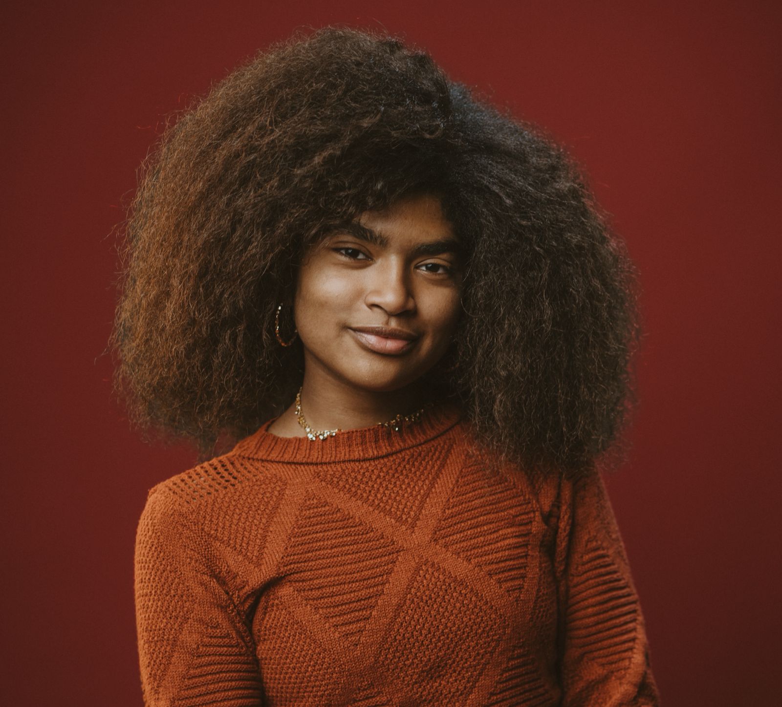 Michelle Vitória emociona o público e se consolida como revelação do teatro musical em “O Musical Filho Pródigo” no Teatro Nissi