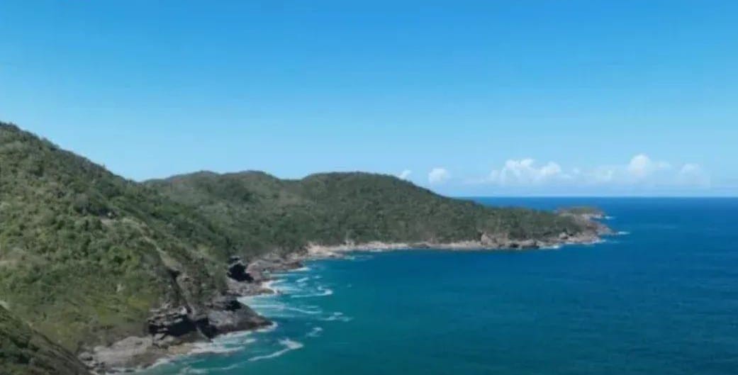 BÚZIOS CONQUISTA FEITO INÉDITO COM 4 PRAIAS CERTIFICADAS COM BANDEIRA AZUL