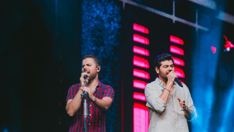Zé Neto & Cristiano reuniram mais de 167 mil pessoas depois de muita chuva no palco do Verão Maior Paraná!