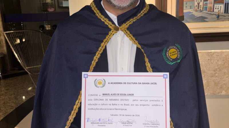 Professor Dr. Manuel Sousa Junior toma posse na Academia de Cultura da Bahia