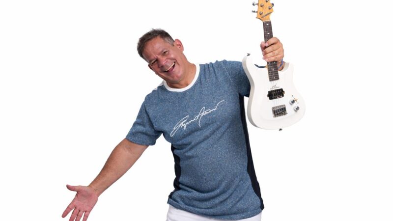 Cantor Nando Borges é confirmado nos principais circuitos do Carnaval de Salvador 2026