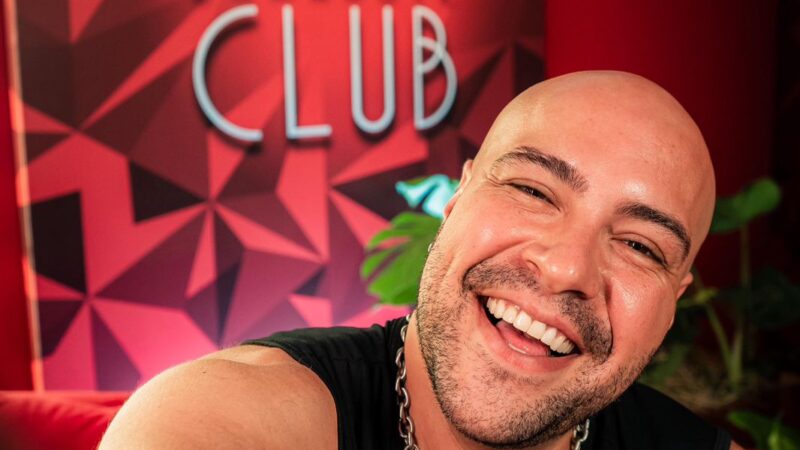 Mariana Ximenes e Tiago Abravanel curte quinta noite de carnaval no Camarote Club