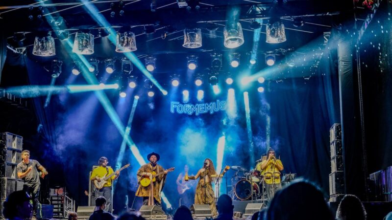 Duo Vozmecê leva o Circuito TropicaPolca com shows, dança e documentário gratuitos a três campi do IFMS em Mato Grosso do Sul