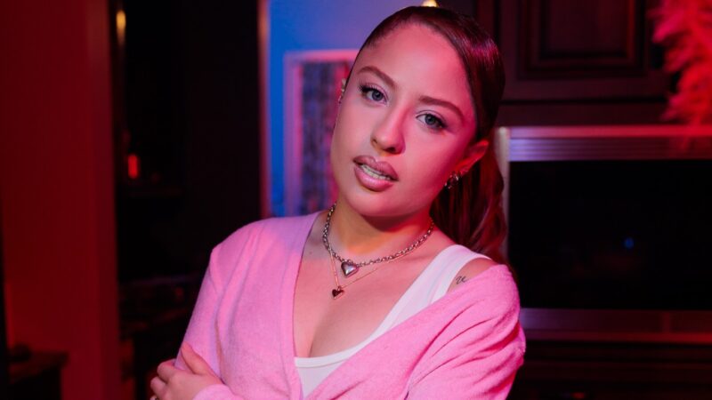 A era do “Carnaval Sem Fim” de Mari Fernandez continua com força total