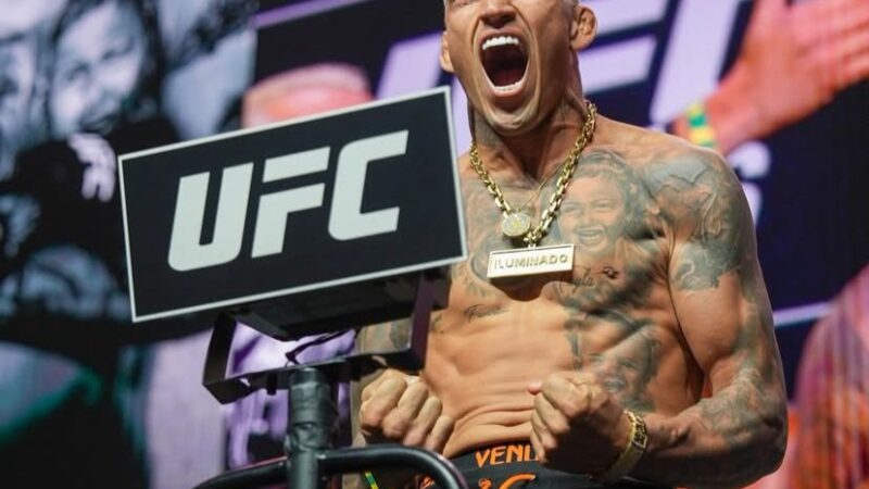 Chegou a hora: Charles do Bronx promete separar ‘crianças dos homens’ em duelo contra Holloway no UFC 326