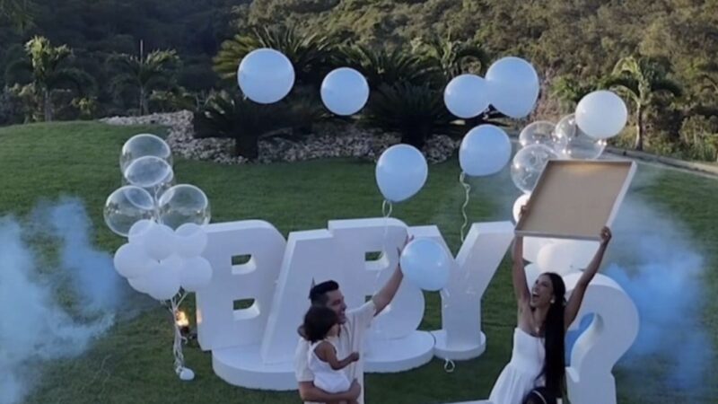 É MENINO! Léo Magalhães e Josi Neves anunciam sexo do quarto filho do casa