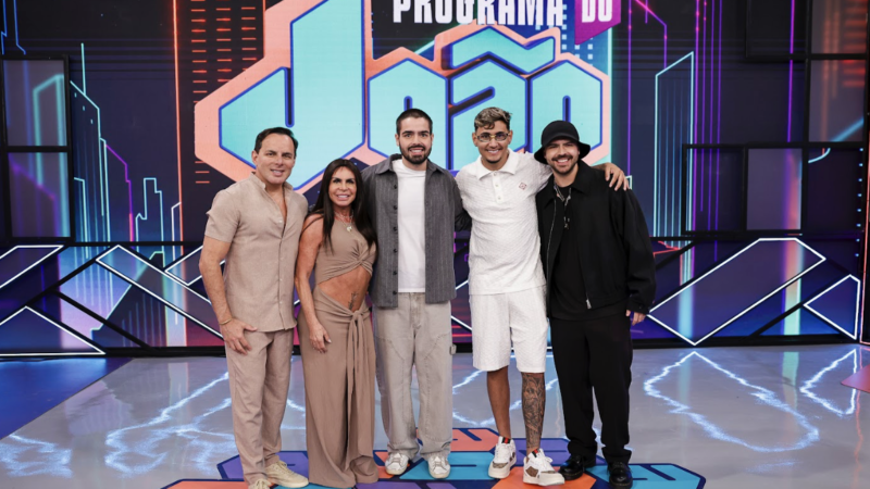 Gretchen e Esdhras enfrentam MC Jacaré e DJ Topo no Programa do João