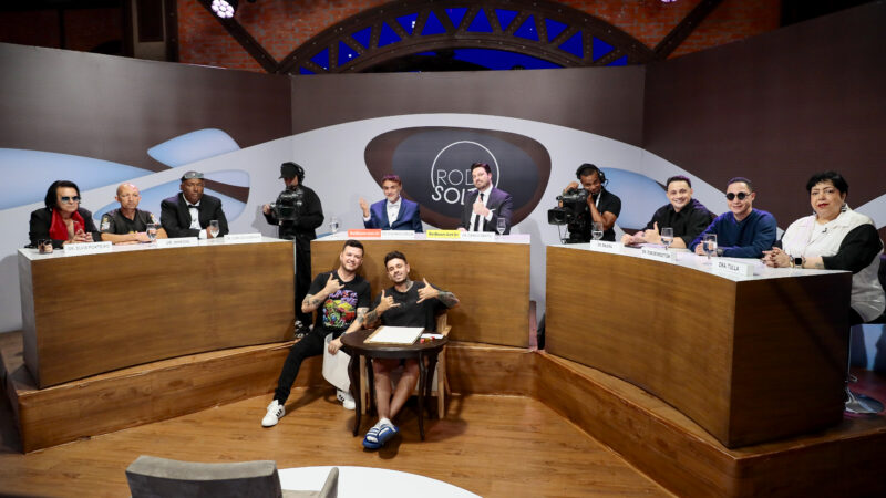 Yan vive grande fase no pagode e anuncia novo DVD no “The Noite” desta quarta (15)