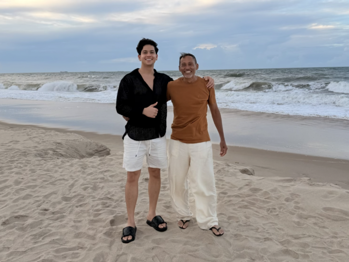 Léo Foguete emociona ao realizar sonho do pai e levá-lo ao mar pela primeira vez