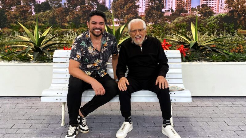 Ciúmes, barraco e crise de soluço agitam “A Praça é Nossa”
