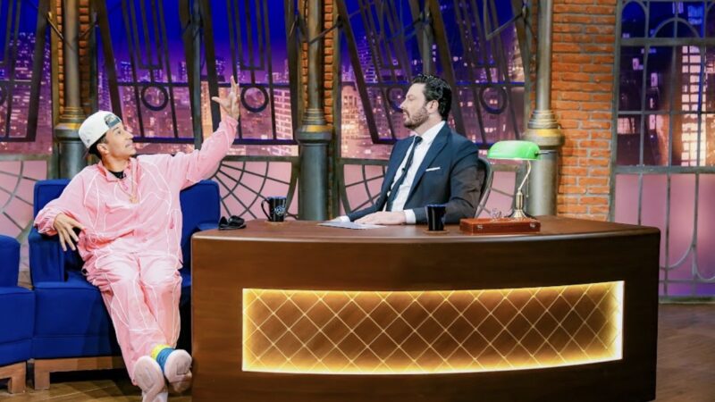 Tota MC fala de amizade com Kai Cenat e histórias com famosos internacionais no “The Noite”