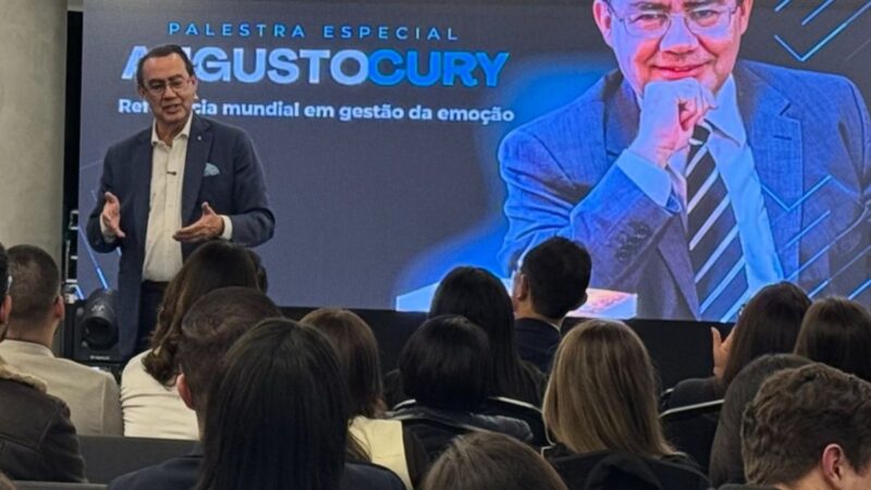 Dr. Augusto Cury reúne centenas de pessoas em palestra transformadora sobre gestão da emoção