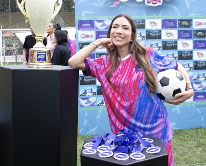“Programa Silvio Santos com Patricia Abravanel” estreia a “Copinha SBT” e recebe Mileide Mihaile e Thaynara OG no “Jogo das 3 Pistas”