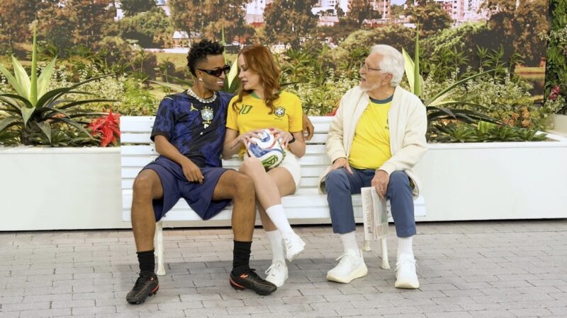 “A Praça é Nossa” desta quinta esquenta a torcida para a Copa do Mundo com muito futebol e risada