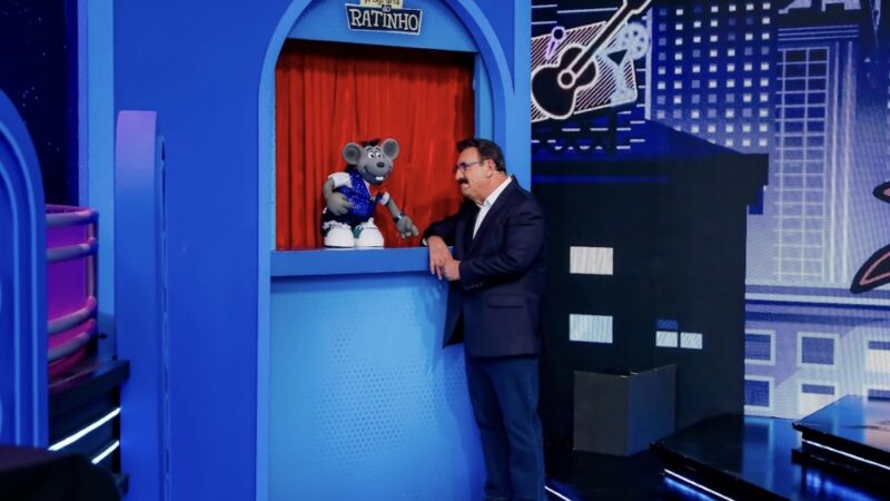 Programa do Ratinho tem Sérgio Reis, Luiz Ayrão e convidados especiais nesta semana