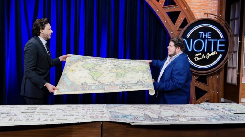 The Noite recebe desenhista que já expôs quatro vezes no Louvre e viralizou com entrevista de 30 milhões de views